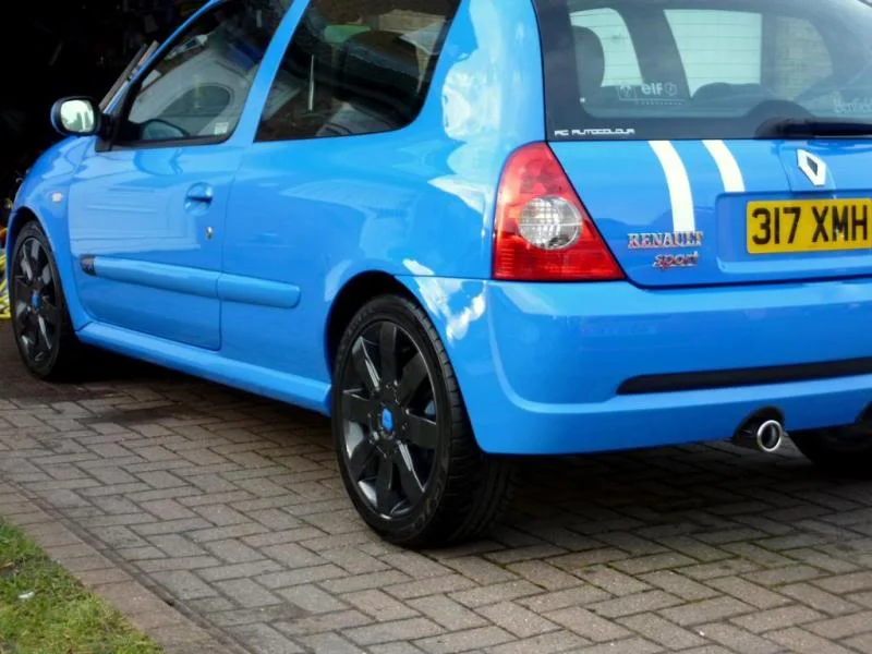 clio26.webp