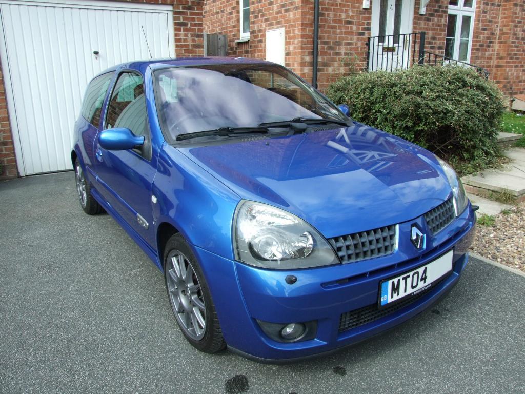 clio2_zpsd0e401b1.jpg