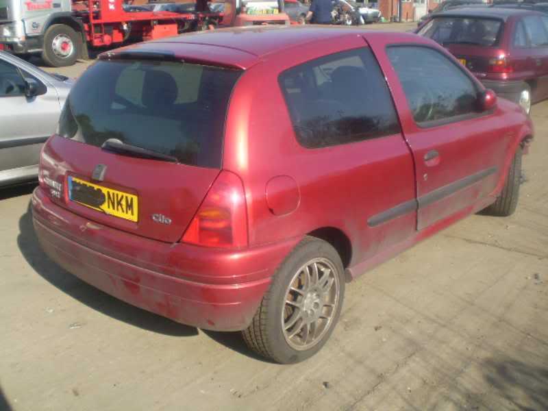 clio3-1.jpg