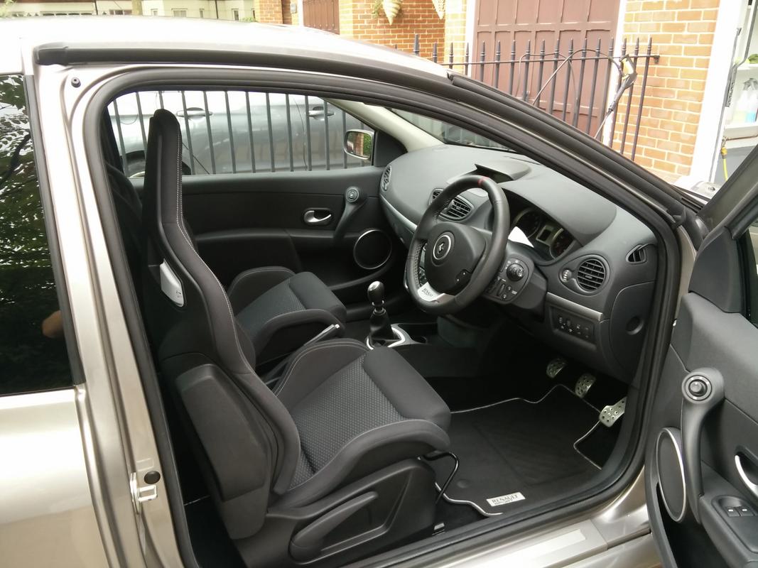clio3.jpg