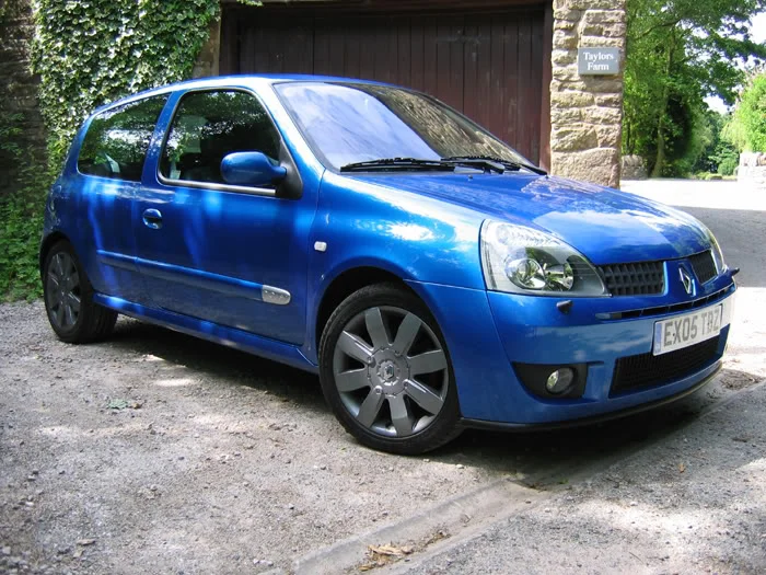 Clio3.webp