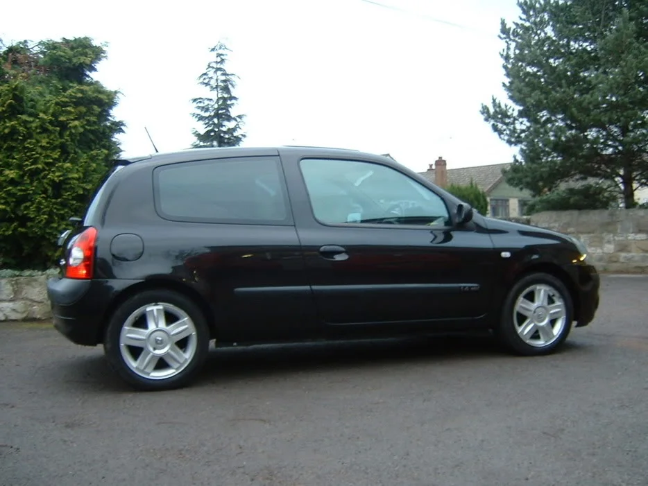 clio3.webp