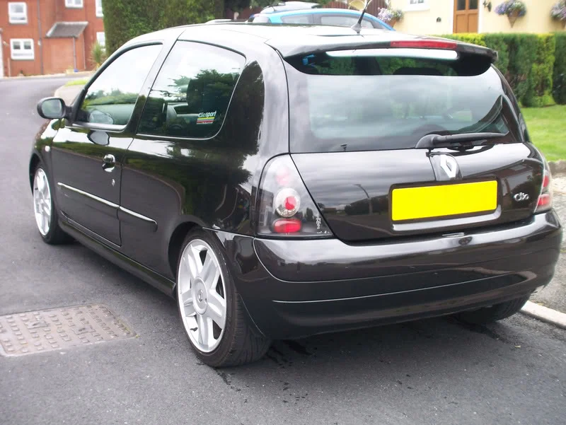 Clio3.webp