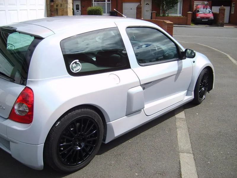 Clio3.webp