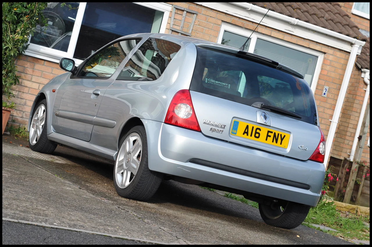 Clio3.webp