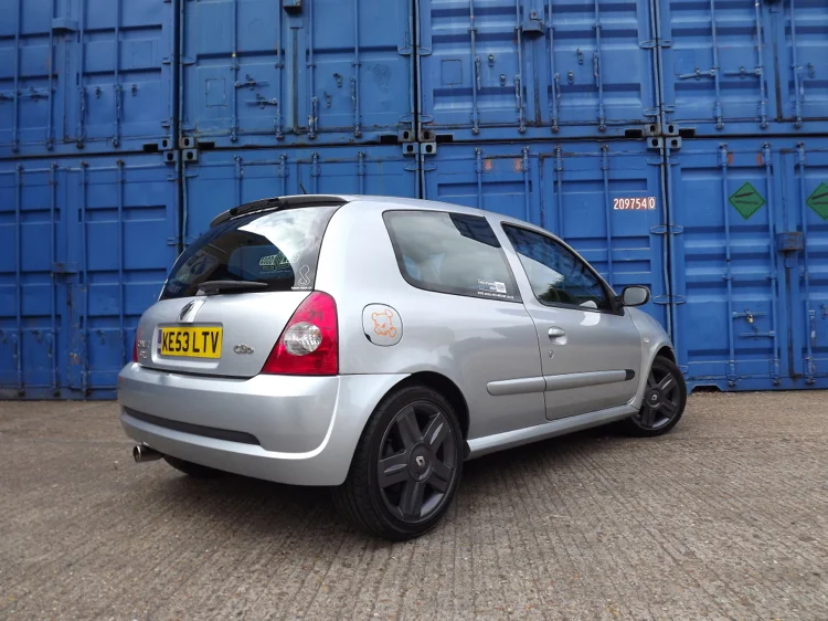 Clio3.webp