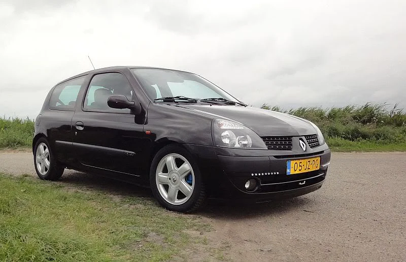 clio30.webp