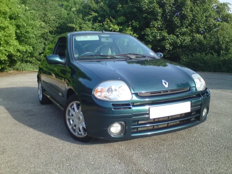 clio33.webp