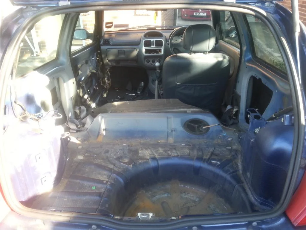 clio3_zps6e68a440.webp
