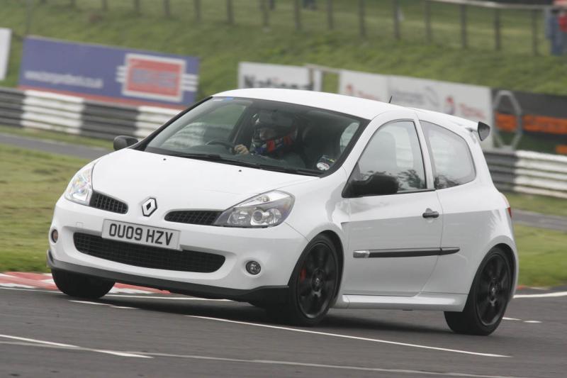 Clio3_zps6f799a9d.jpg