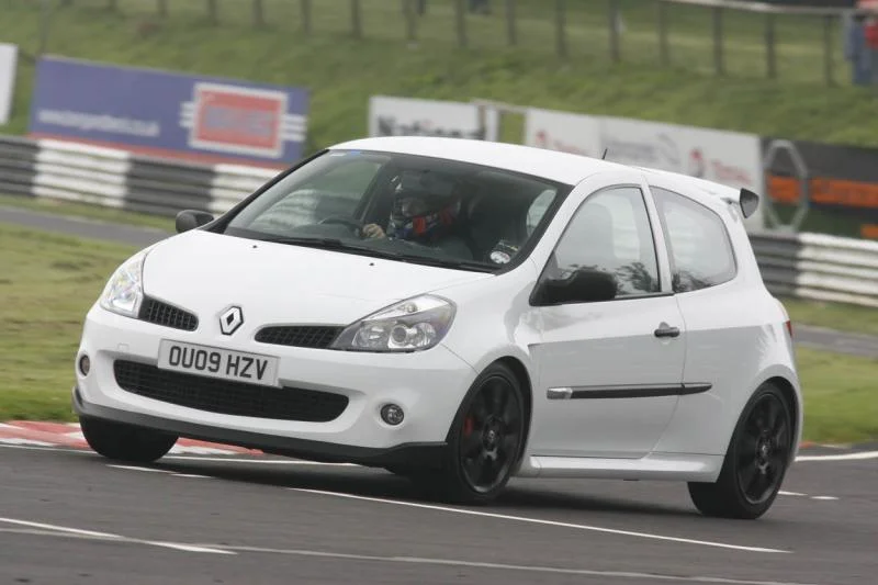 Clio3_zps6f799a9d.webp