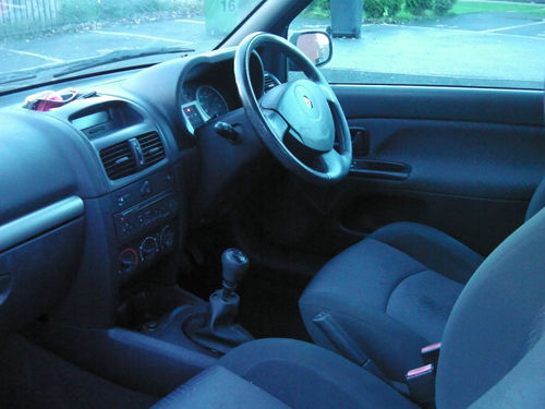 clio4_zps12eb4085.jpg
