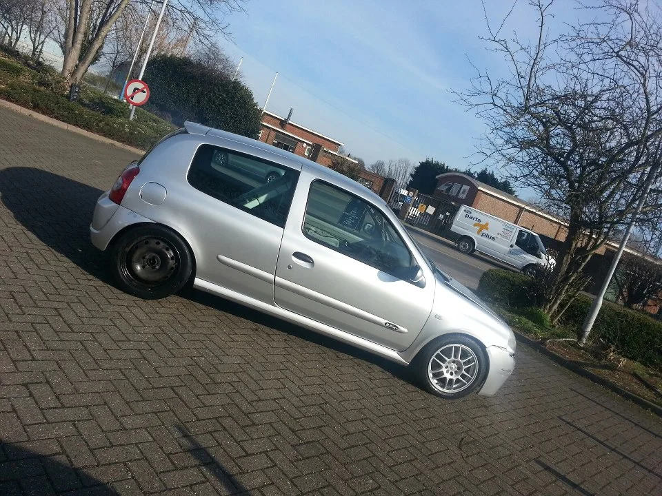 clio4_zps91aa60b4.webp