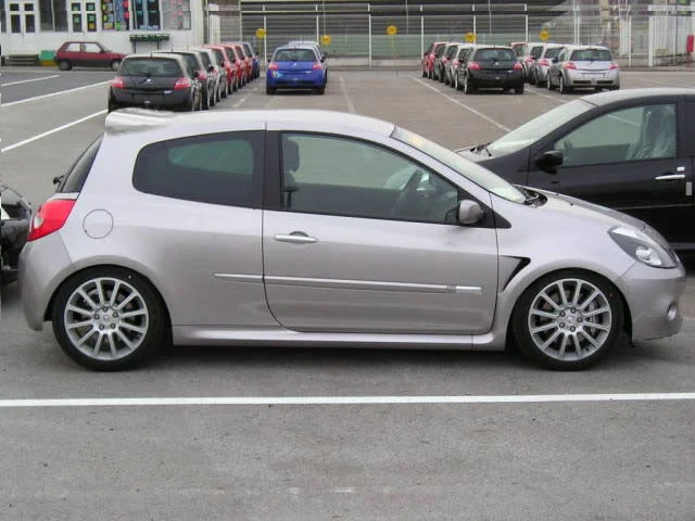 clio5.webp