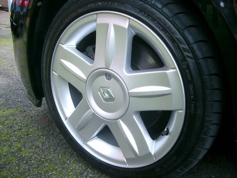 clio5.webp