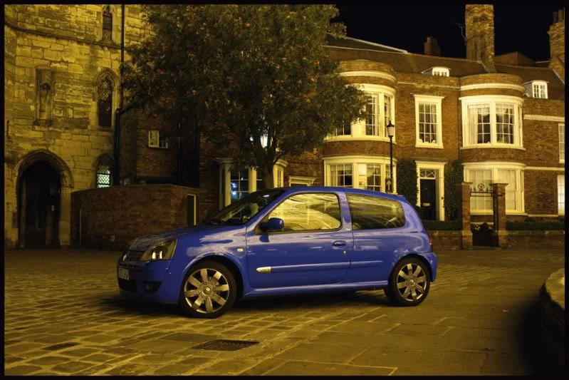 clio5.webp