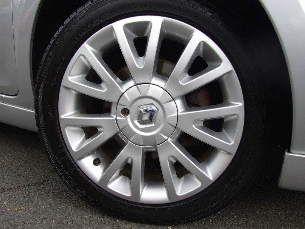 Clio5.webp