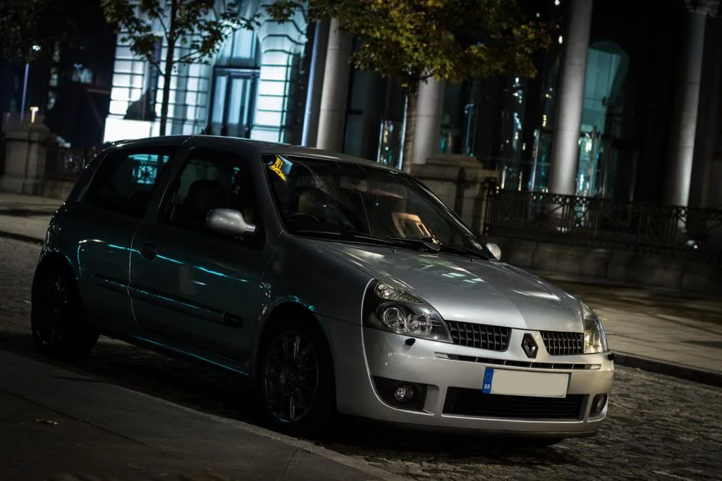 clio5.webp
