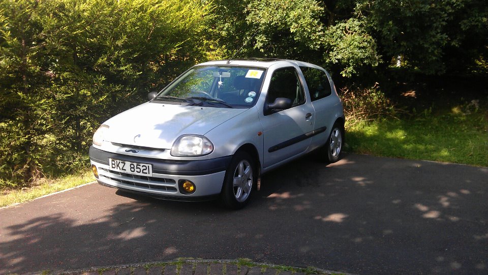 clio5_zpsc511f8cb.jpg