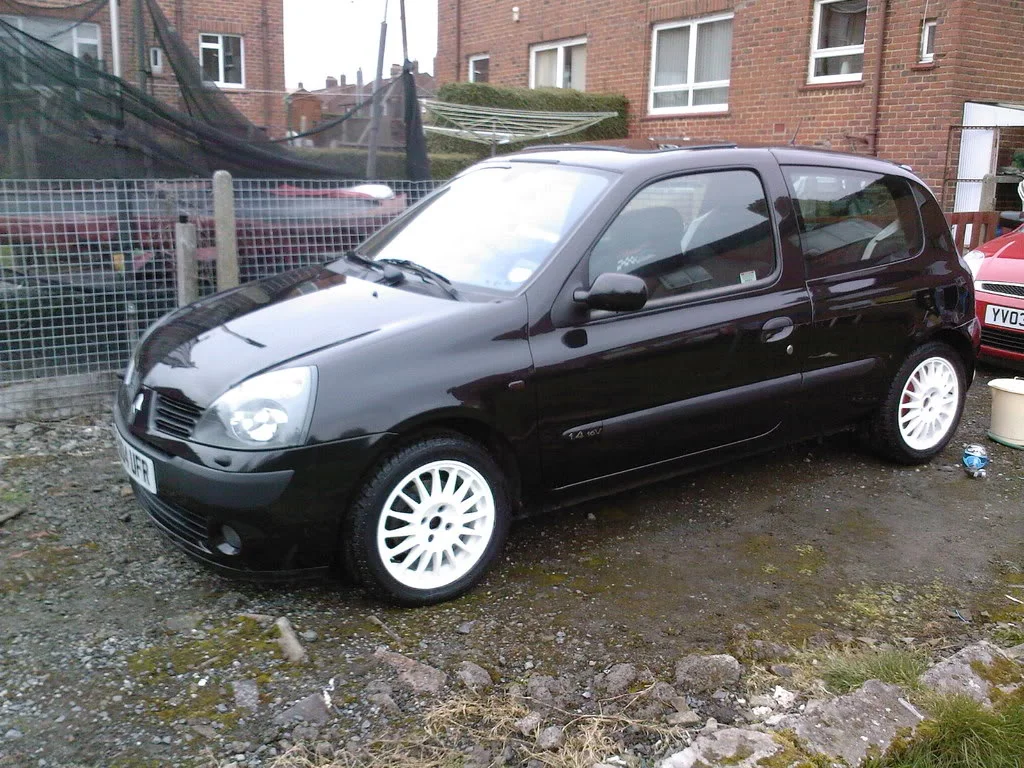 clio6.webp