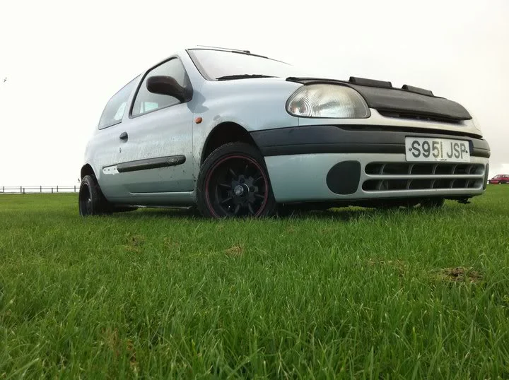 clio6.webp