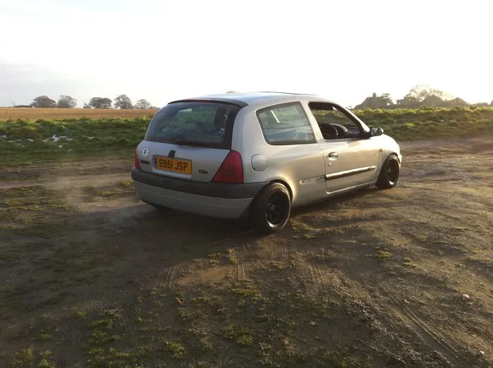 clio8.webp