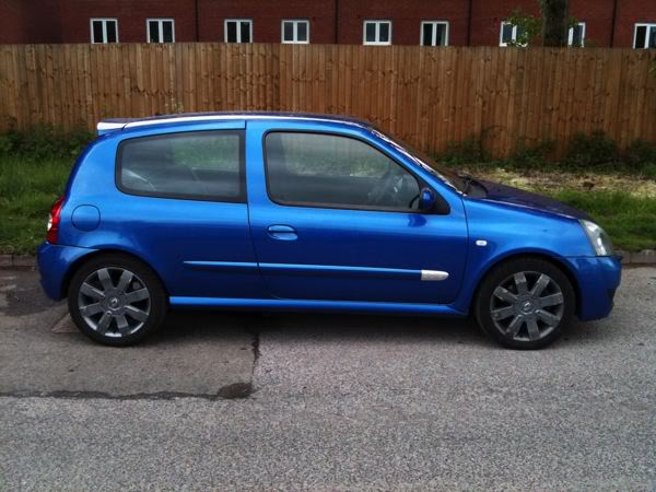 clio_02.jpg clio_02.jpg