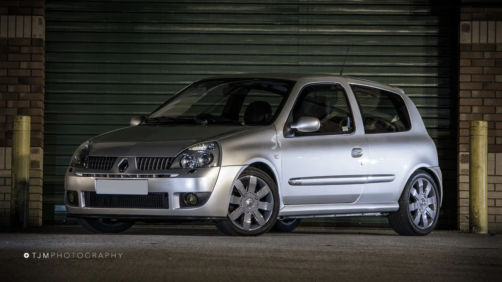 Clio_02_zpsnp7fwrgr.webp