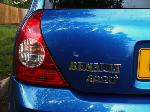 clio_09.jpg clio_09.jpg