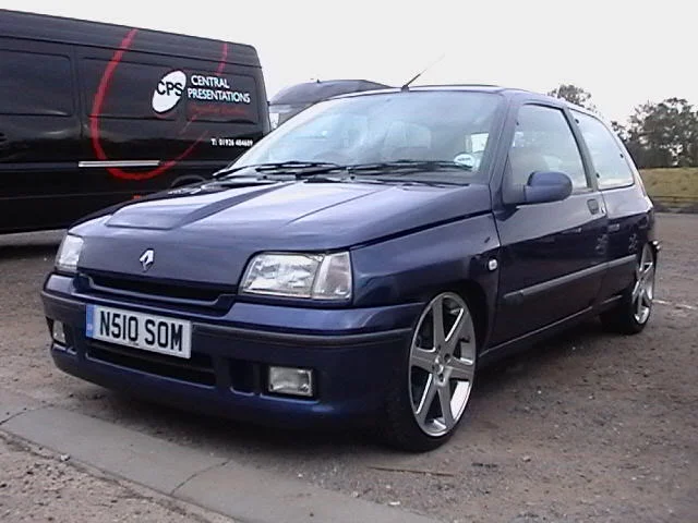 clio_16v_1.webp