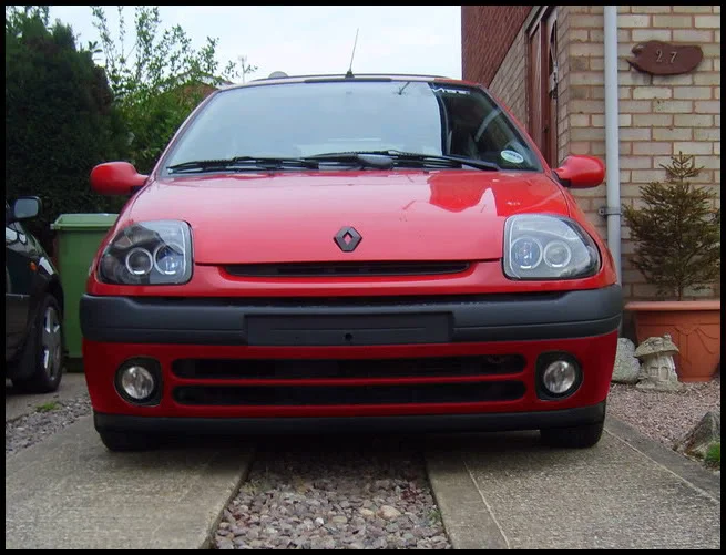 clio_red.webp