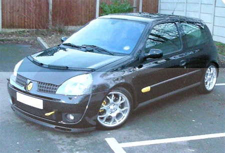 clio_sport_182jpg.webp