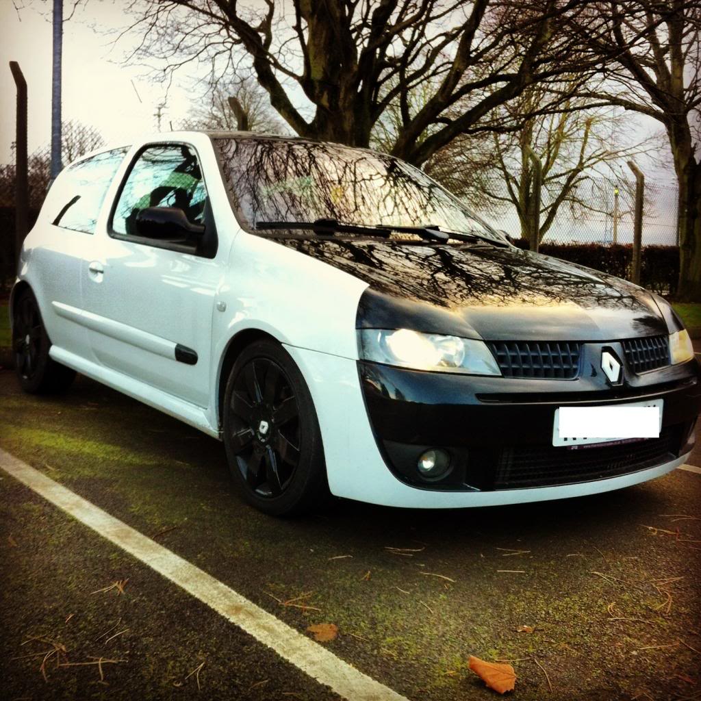 Clio_zps8ec3da65.jpg