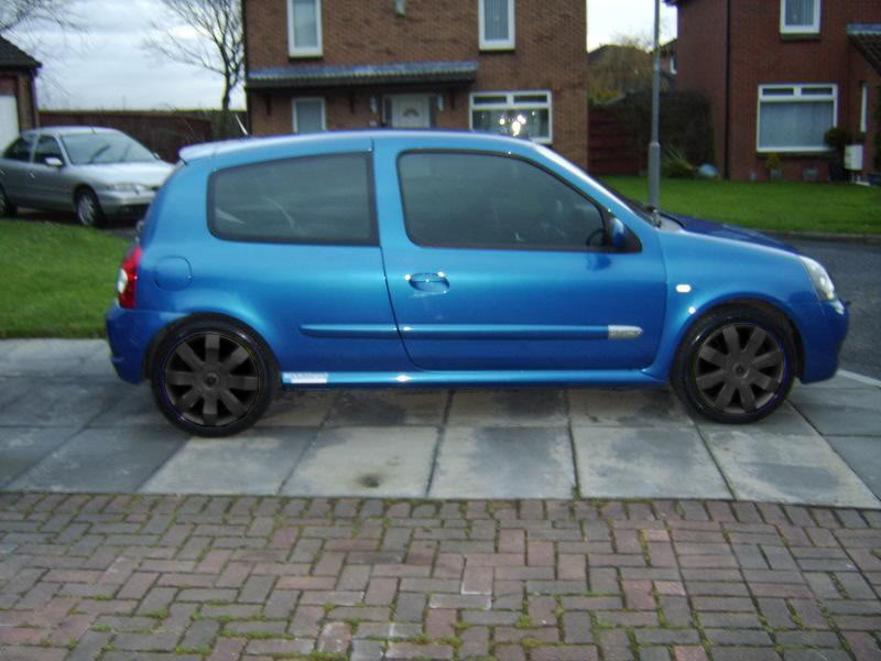 clioblack.jpg
