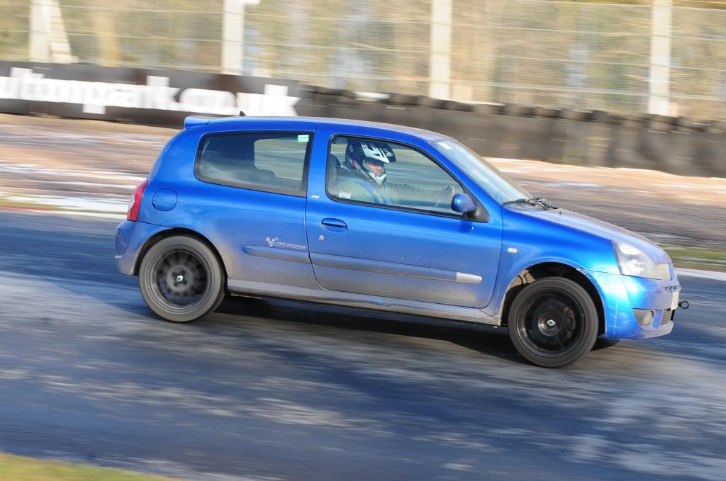 cliocup070209030_zpsc541f23b.jpg