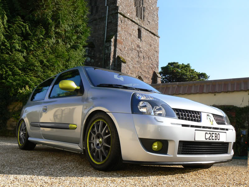 Cliofreebone.jpg Cliofreebone.jpg