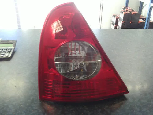 ClioMk2Ph2Taillight.webp
