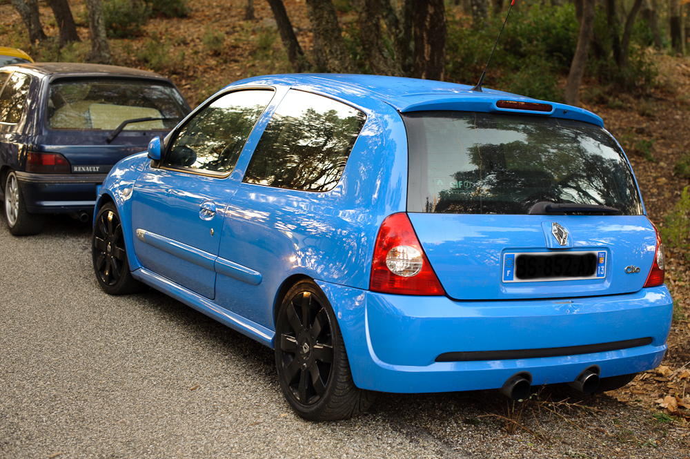 ClioRS_bleu_01.jpg