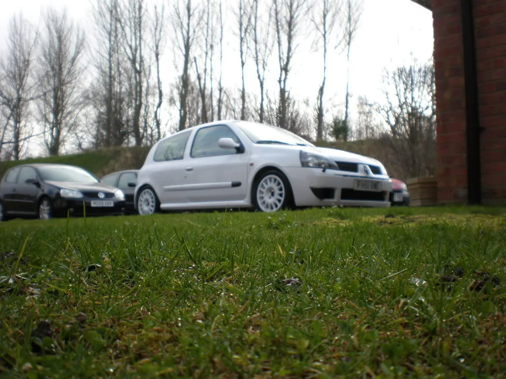clios002.webp