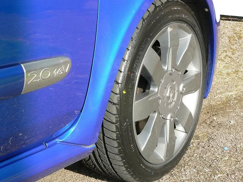 cliosport003.webp