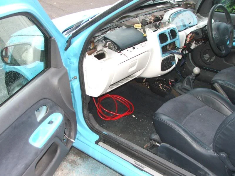 cliosport010.webp