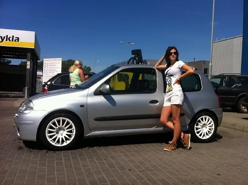 Cliosport020vi-vi.webp