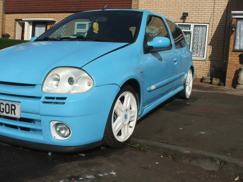 cliosport100.webp