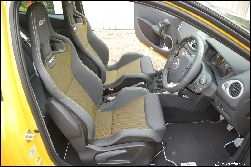 cliosport200029.webp