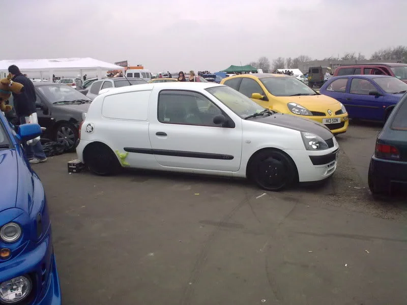 cliovan.webp