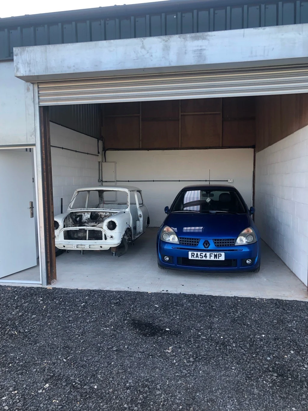 cliovsmini.webp