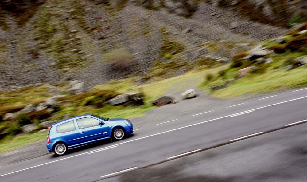 cliowales2copy.jpg cliowales2copy.jpg