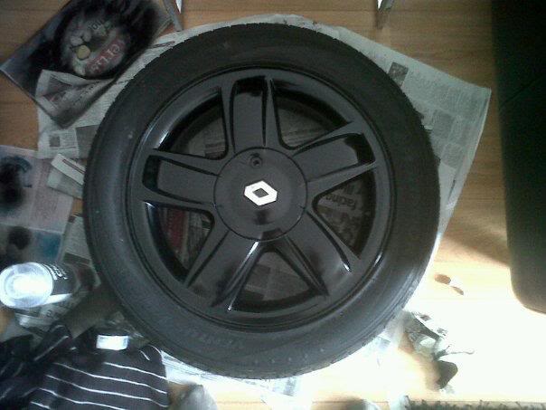 cliowheelfinished.jpg cliowheelfinished.jpg