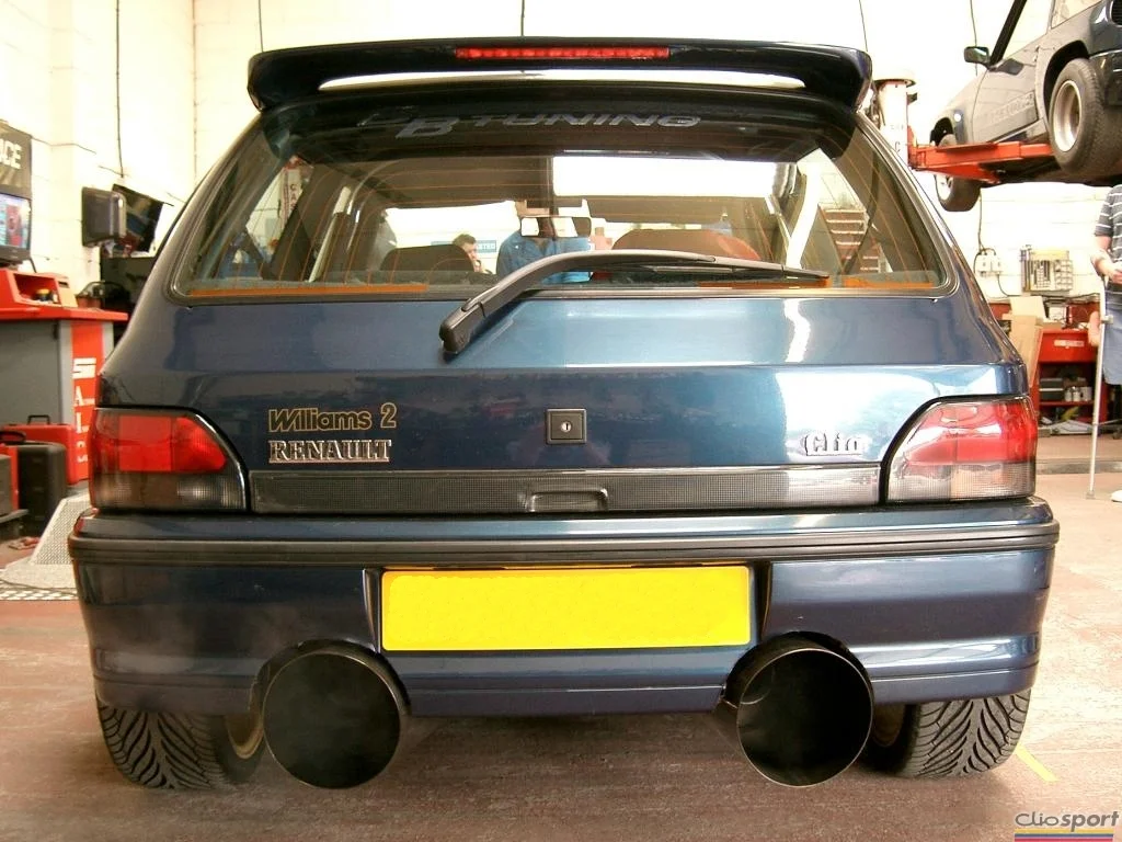 ClioWilliamsExhausts-Pistonheads_zps8adb0903.webp