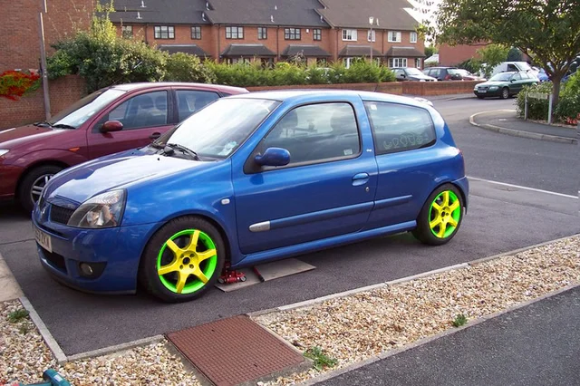 clioyellowgreen.webp